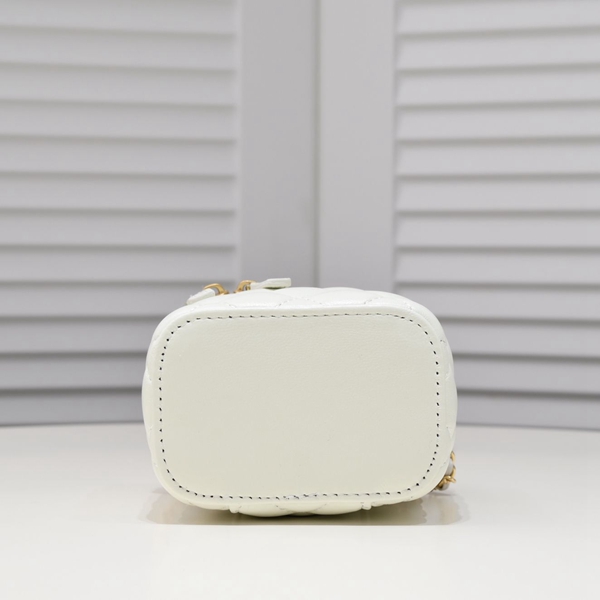 シャネルバッグ内部構造